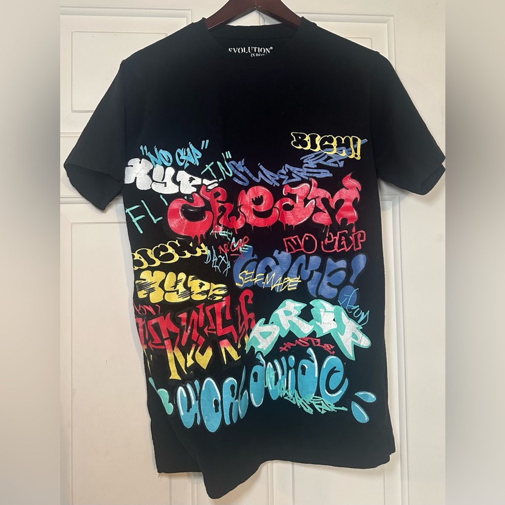 Evolution in Design Black T-Shirt Short Sleeve‎ Streetwear Graffiti Size Medium